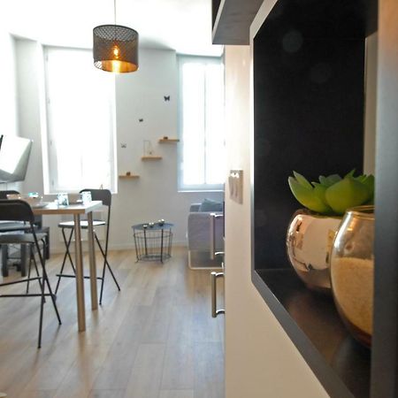 Appartement Neuf Hyper Centre _ Saint Ferreol Marseilles Exterior foto